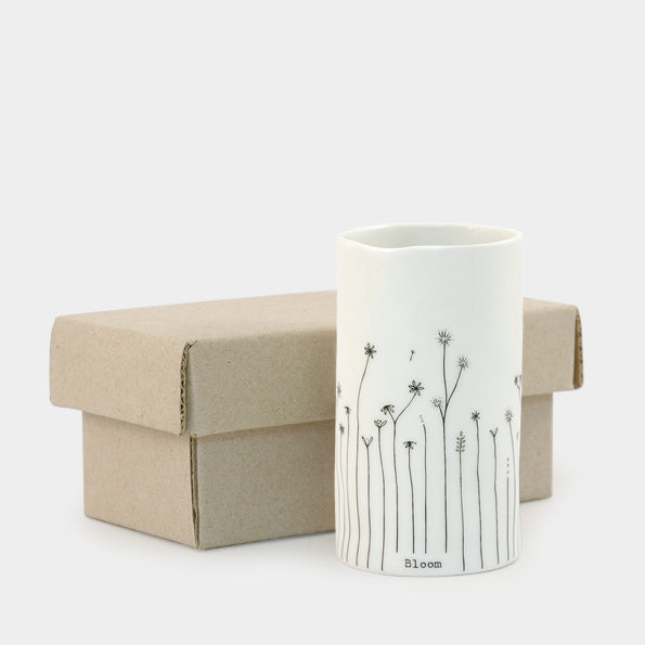 5790 Porcelain Vase
