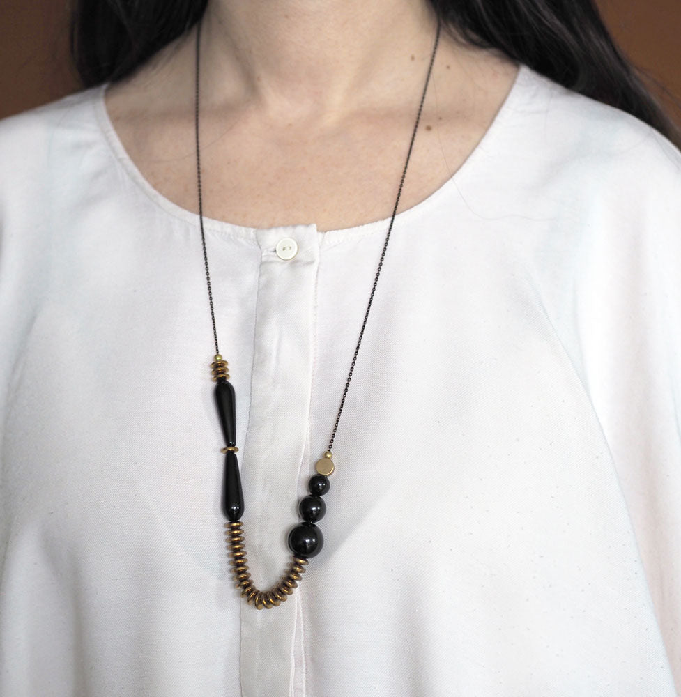 CONSTA/01 consta onyx and sphere teardrops necklace