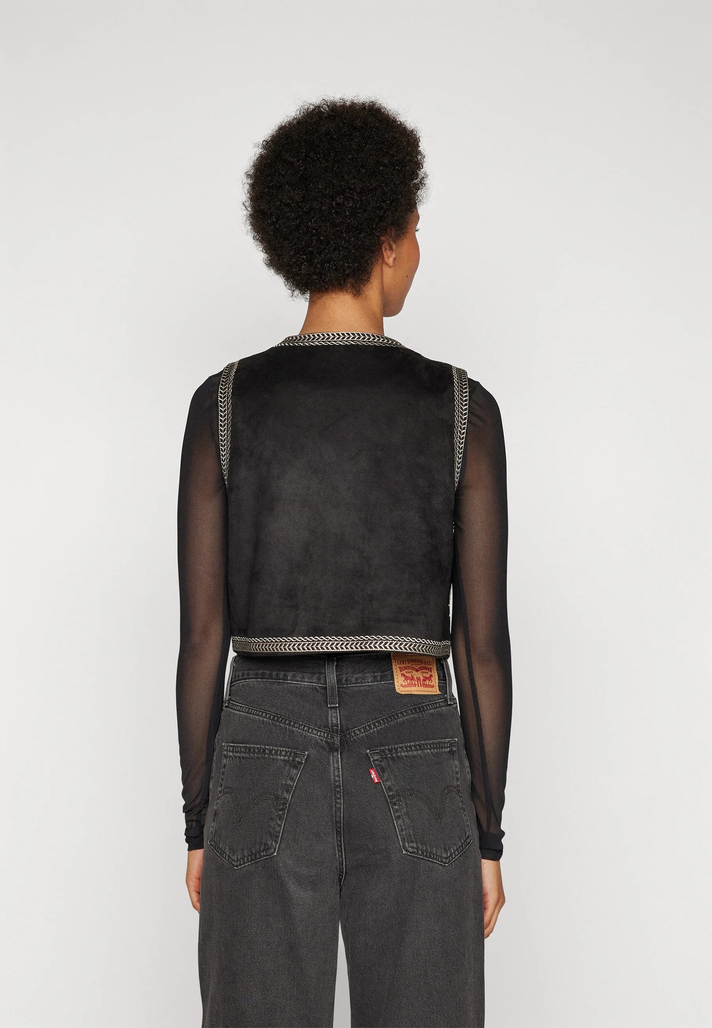 10309989 VMflower vest