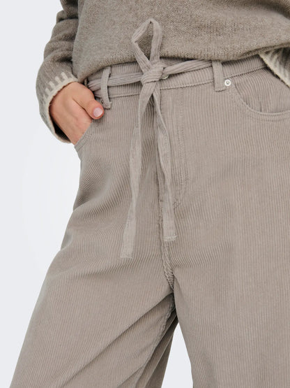 15334348 ONLbleecker MW Belt Loose Cord Pant