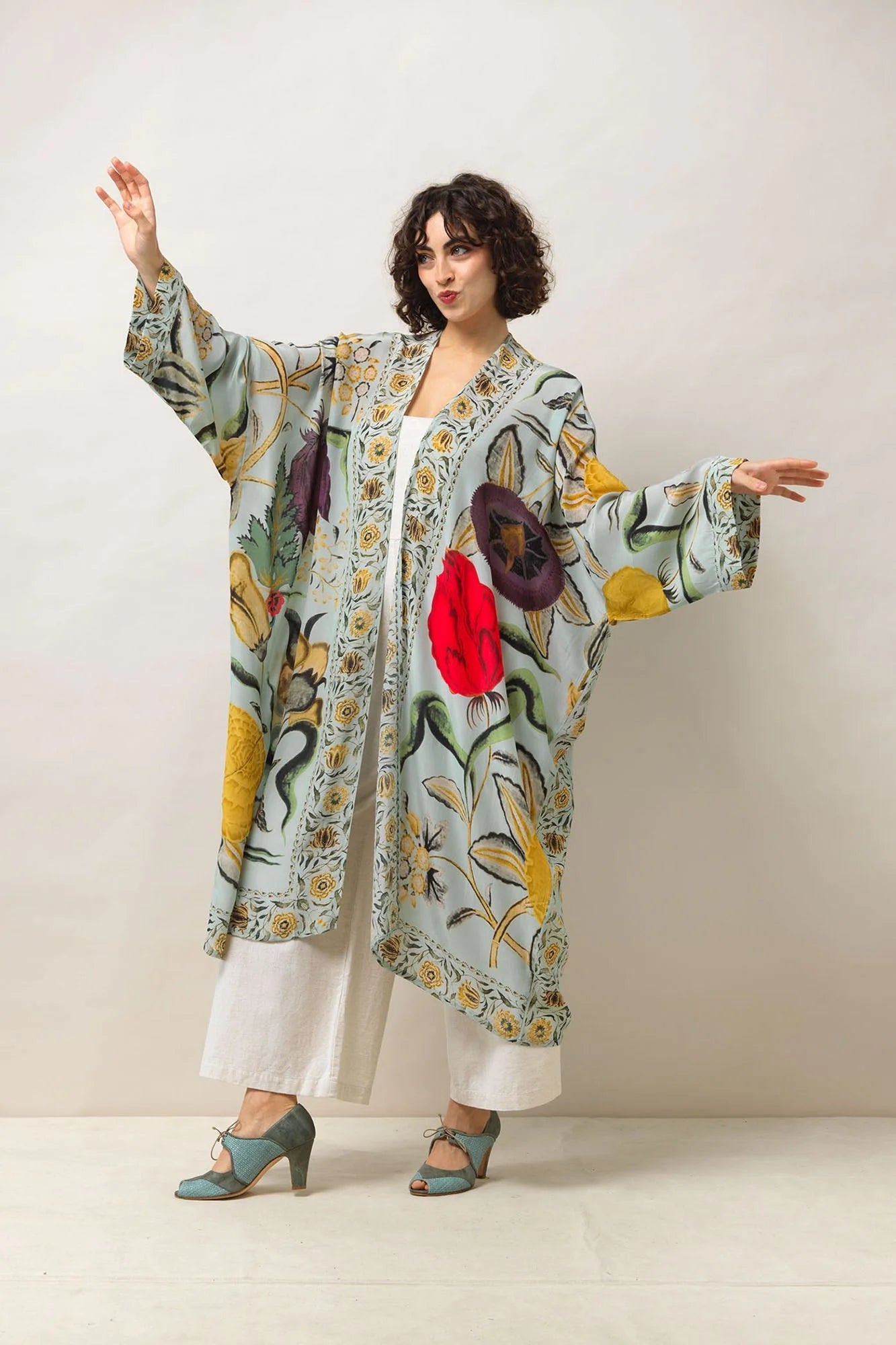 One Hundred Stars Grande Kimono