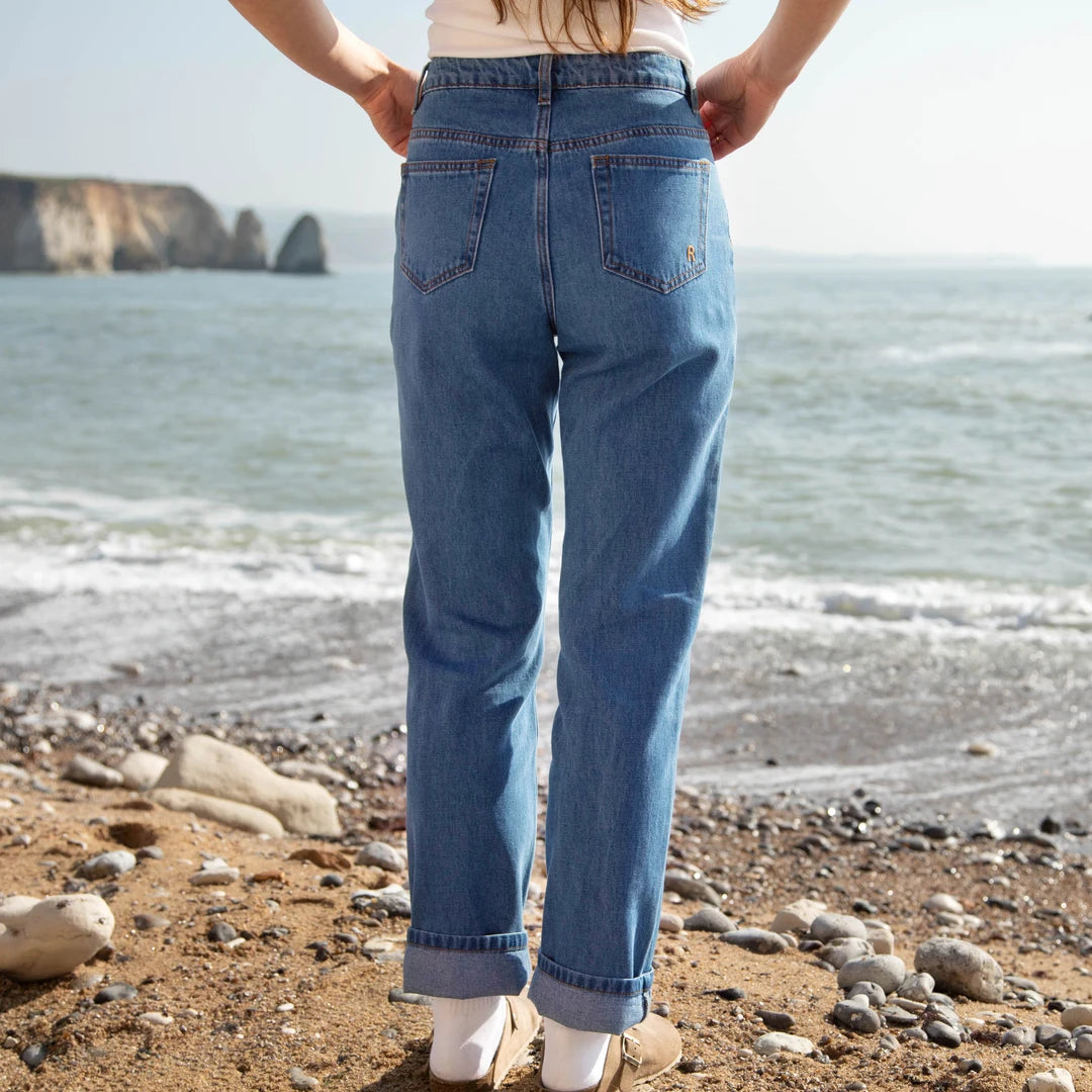 Women's Straight Leg Jeans
