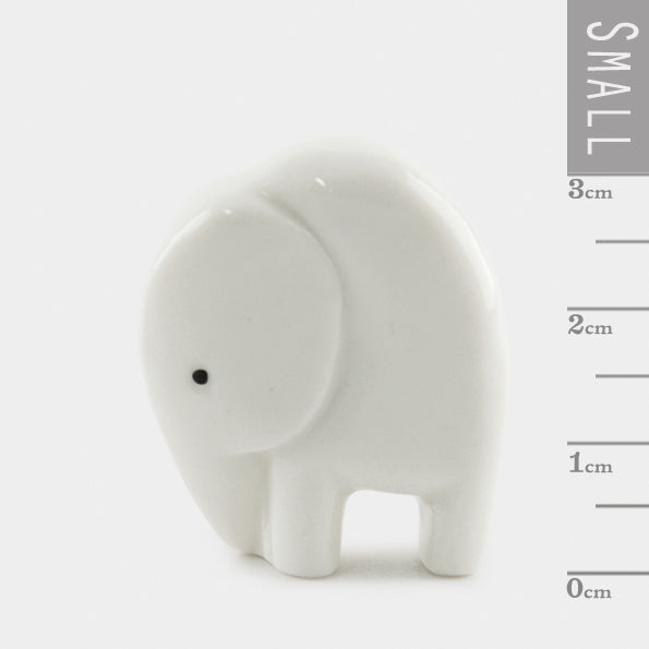 0022  Matchbox Elephant