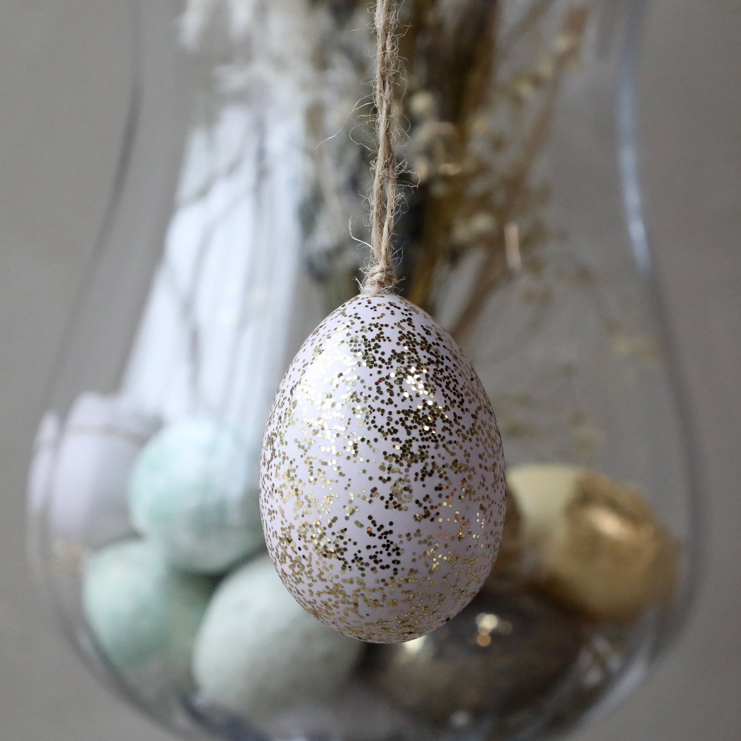 39183-05 Egg  gold mica
