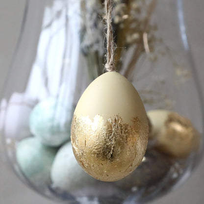 39188-04 Egg with gold bottom