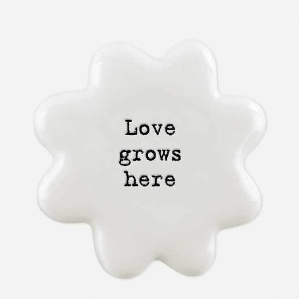 6724 -Flower token-Love grows here
